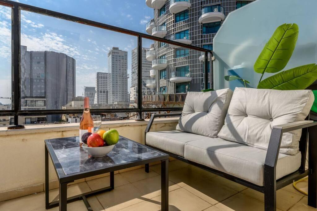 Superb Beachside Duplex 3rooms - Terrace & Mamad Apartment *